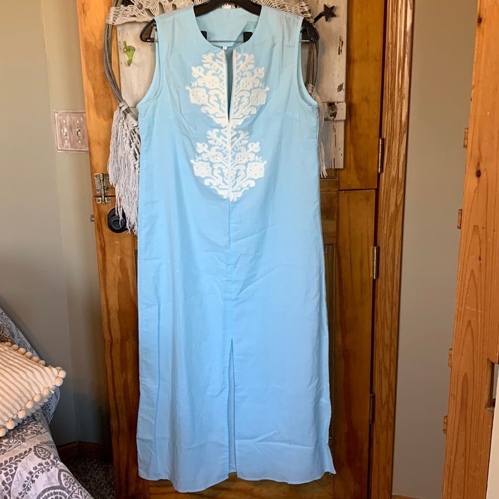 Women’s Maxi Midi Length Embroidered Pastel Baby Blue Slit Sleeveless Dress